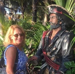 Meet your Posher, Lori